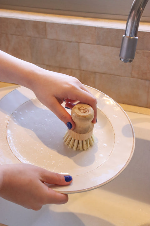 Bamboo dish scrubber